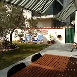 Apartament Tihana-ground Floor With Large Terrace Makarska