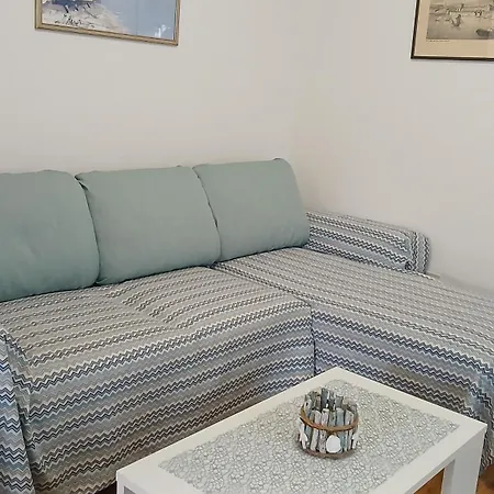 Tihana-ground Floor With Large Terrace Apartament *
