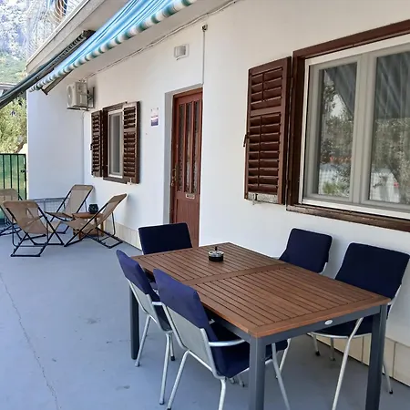 Apartmán Tihana-ground Floor With Large Terrace *