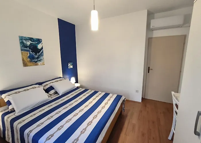 Apartament Tihana-ground Floor With Large Terrace