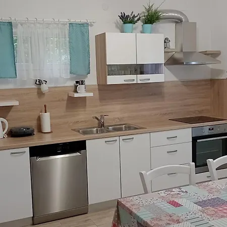 דירה Tihana-ground Floor With Large Terrace *